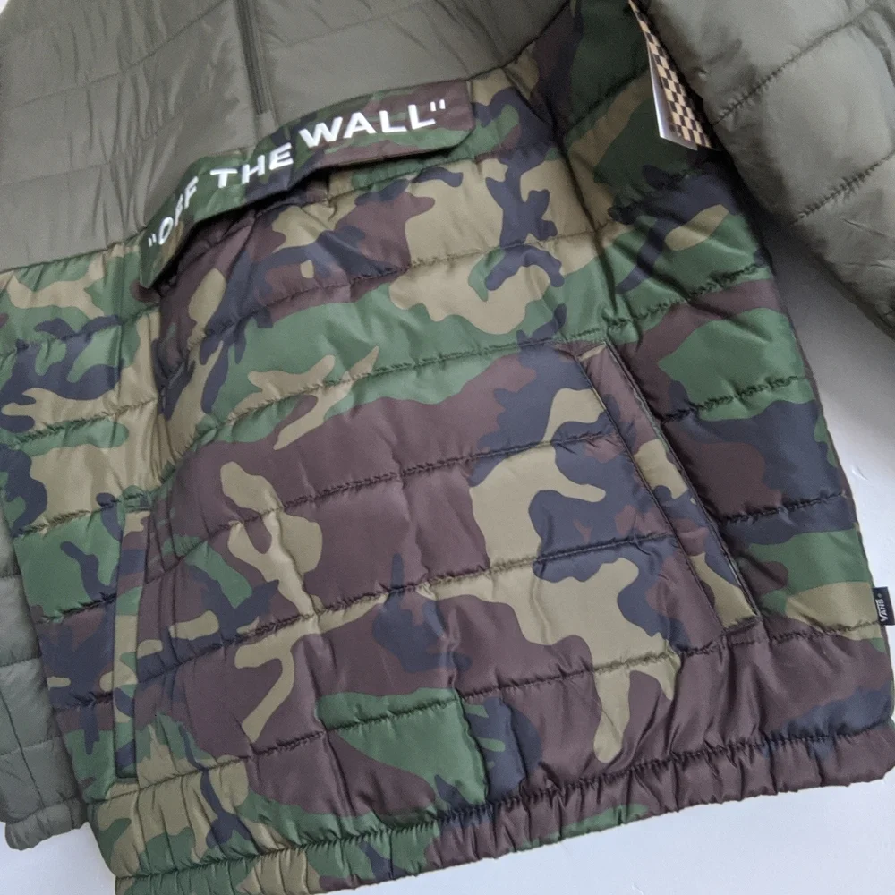 🆕🌿VANS PUFFER JACKET🌿